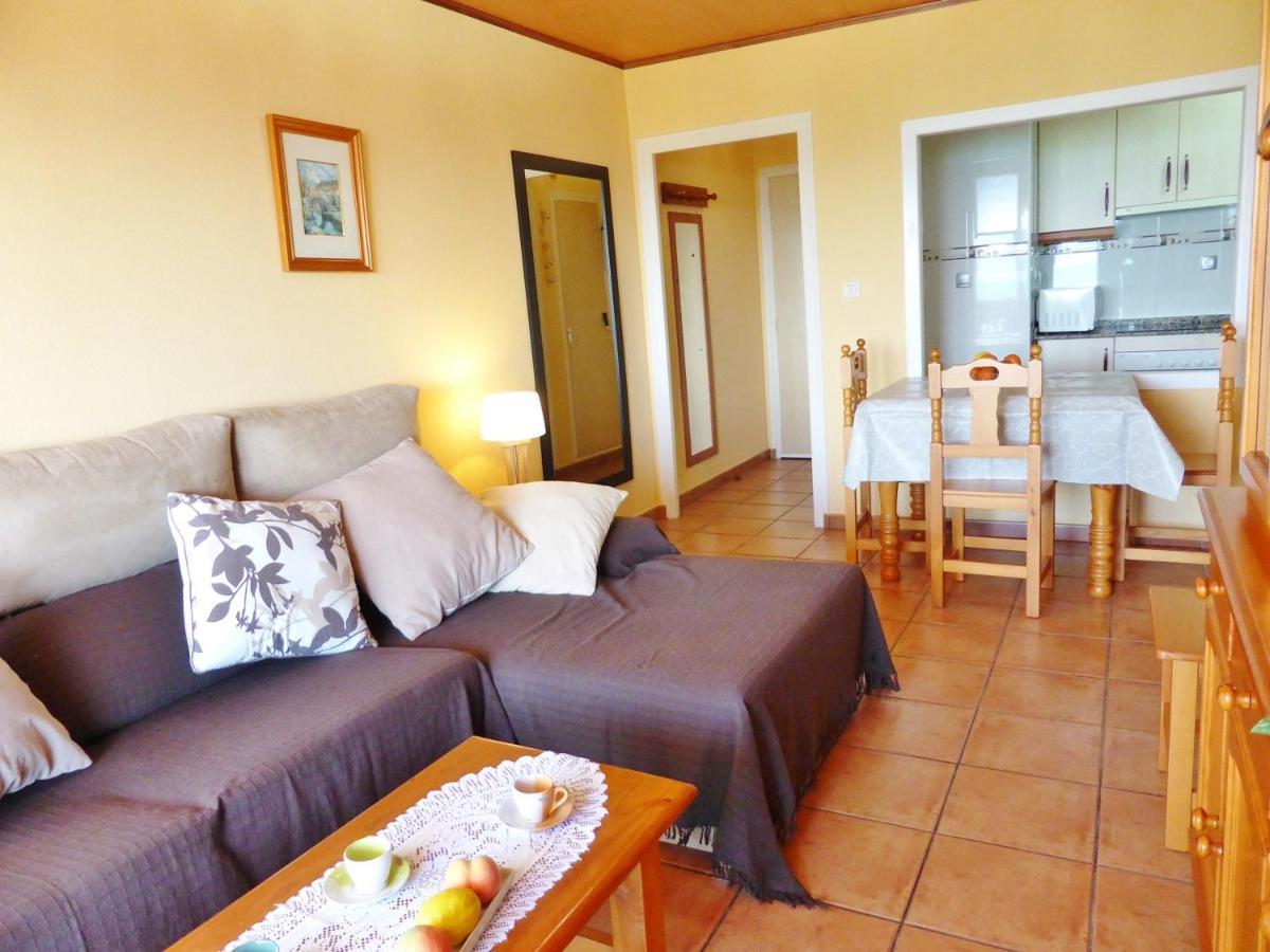 Apartamentos Cye 009 Punta Del Cavall サロウ エクステリア 写真