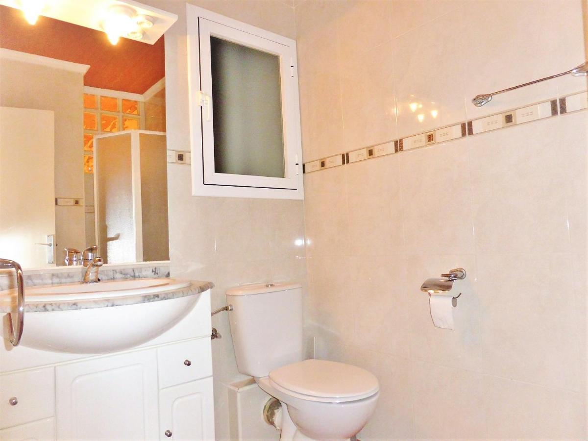 Apartamentos Cye 009 Punta Del Cavall サロウ エクステリア 写真